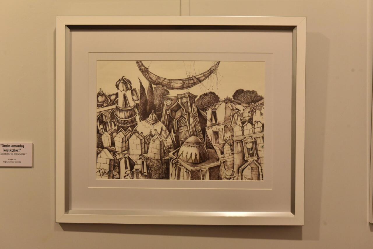 В Баку открылась персональная выставка художника Таира Шихалиева