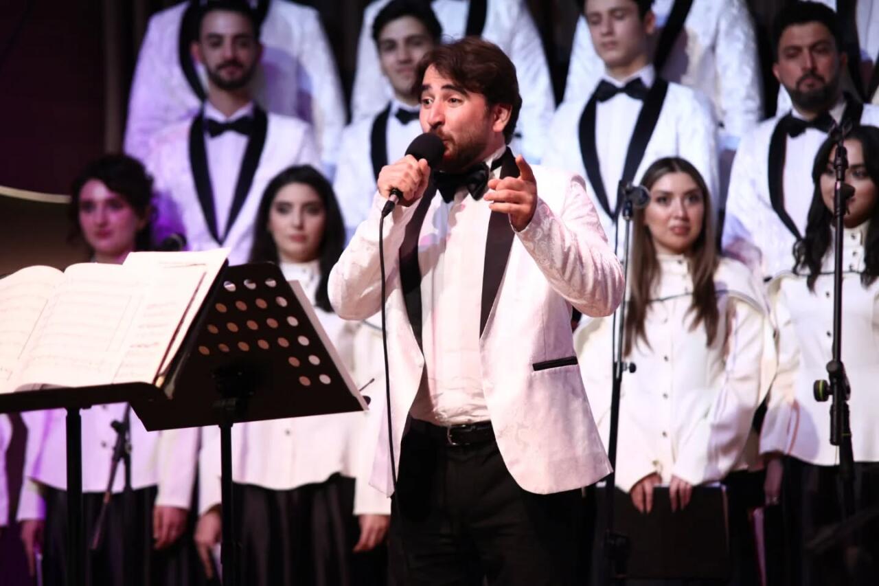 Живая классика Азербайджана: два юбилея