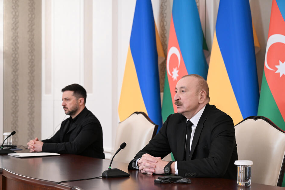 Президент Ильхам Алиев и Президент Володимир Зеленский выступили с заявлениями для прессы