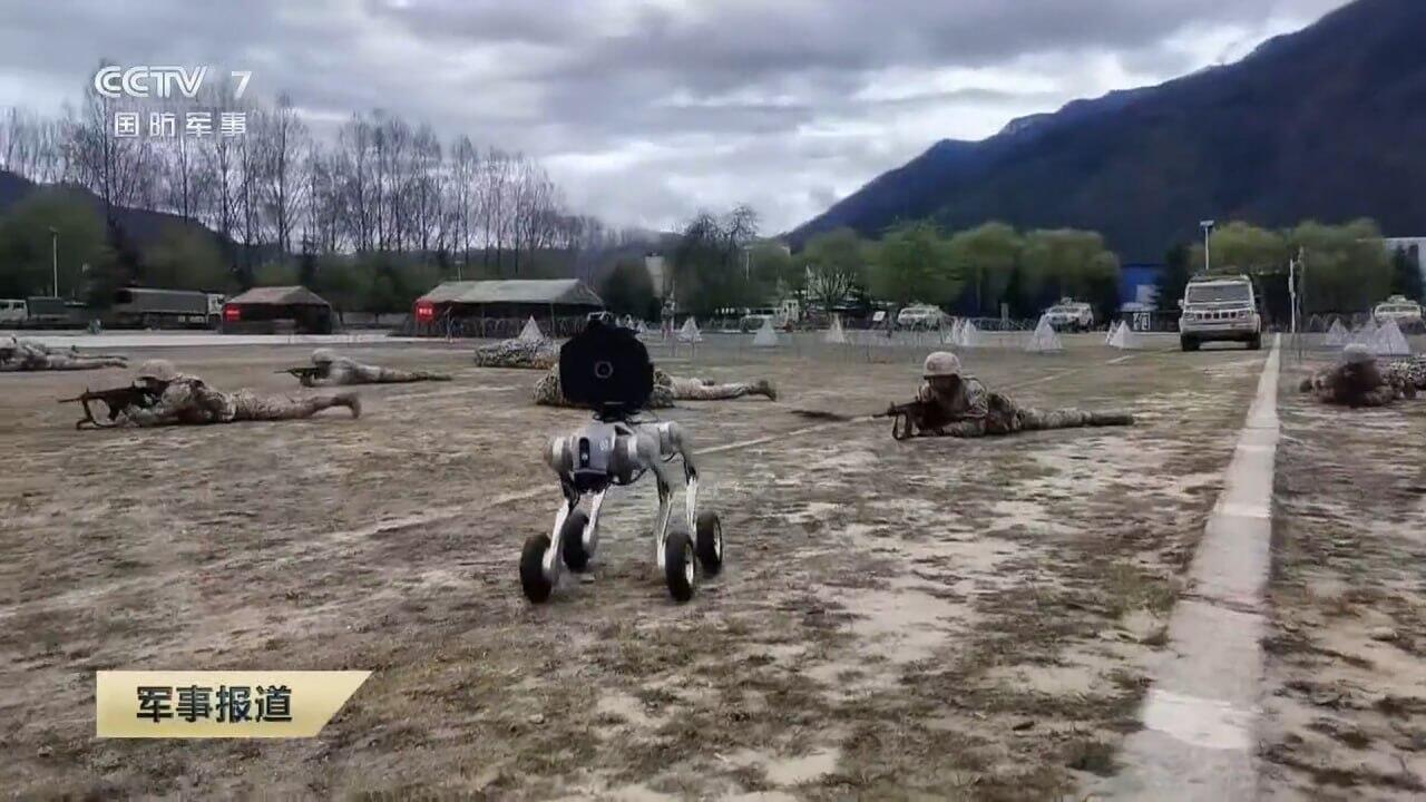 В Китае тестируют робособак с акустическим оружием
