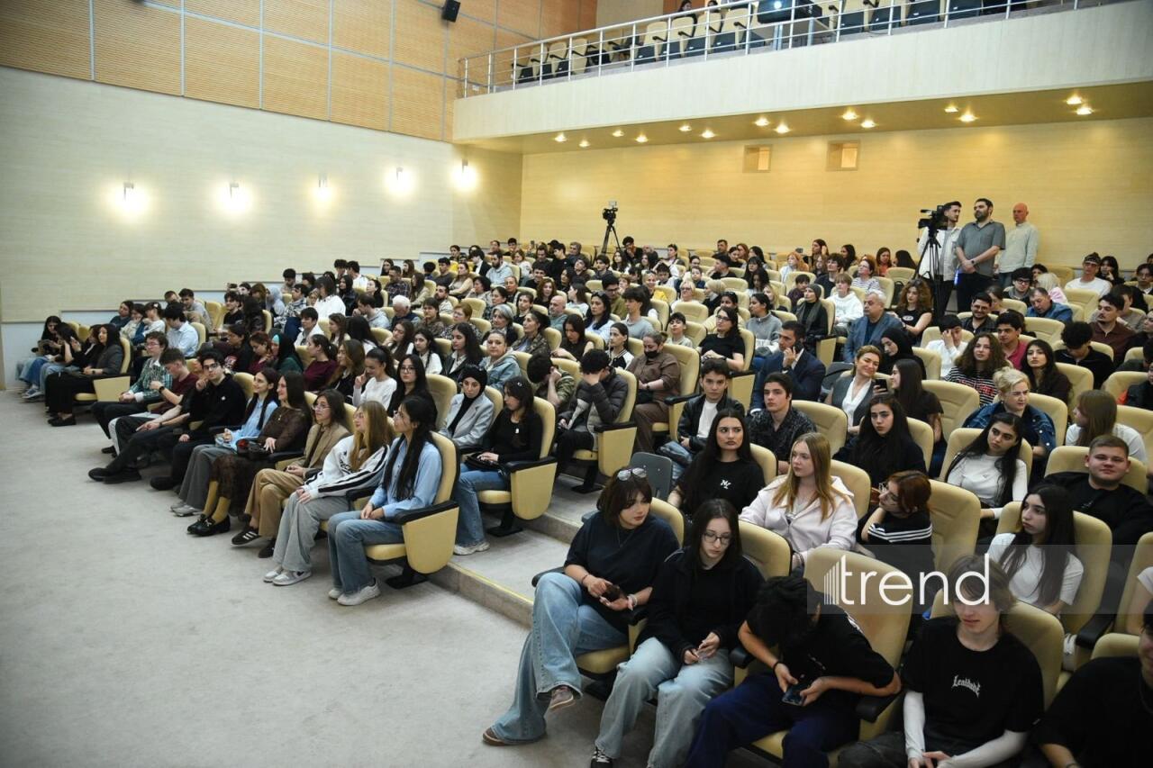 В Бакинском филиале МГУ имени М.В. Ломоносова прошел День открытых дверей на 2026/2027 учебный год