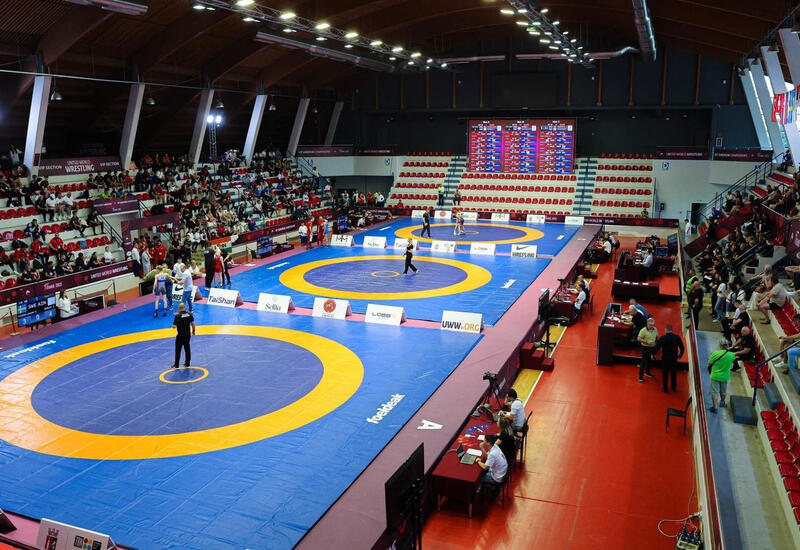 Шесть борцов Азербайджана сегодня стартуют на Евро