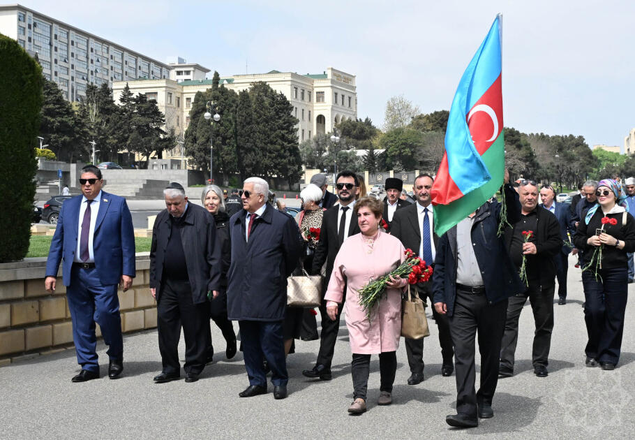 Почтена память Национального героя Альберта Агарунова