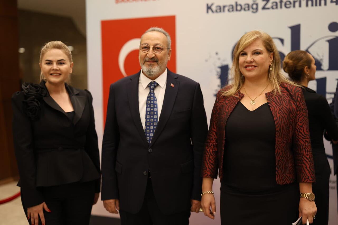 Саида Хагвердиева удостоена премии "Серебряная карьера" в Анкаре