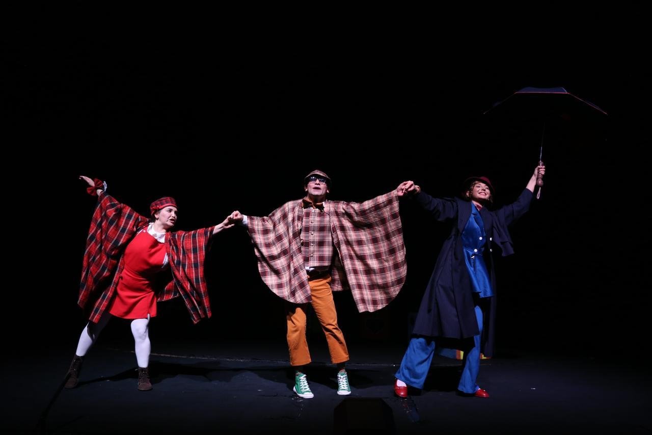 Премьера спектакля "Мэри Поппинс" в ТЮЗе