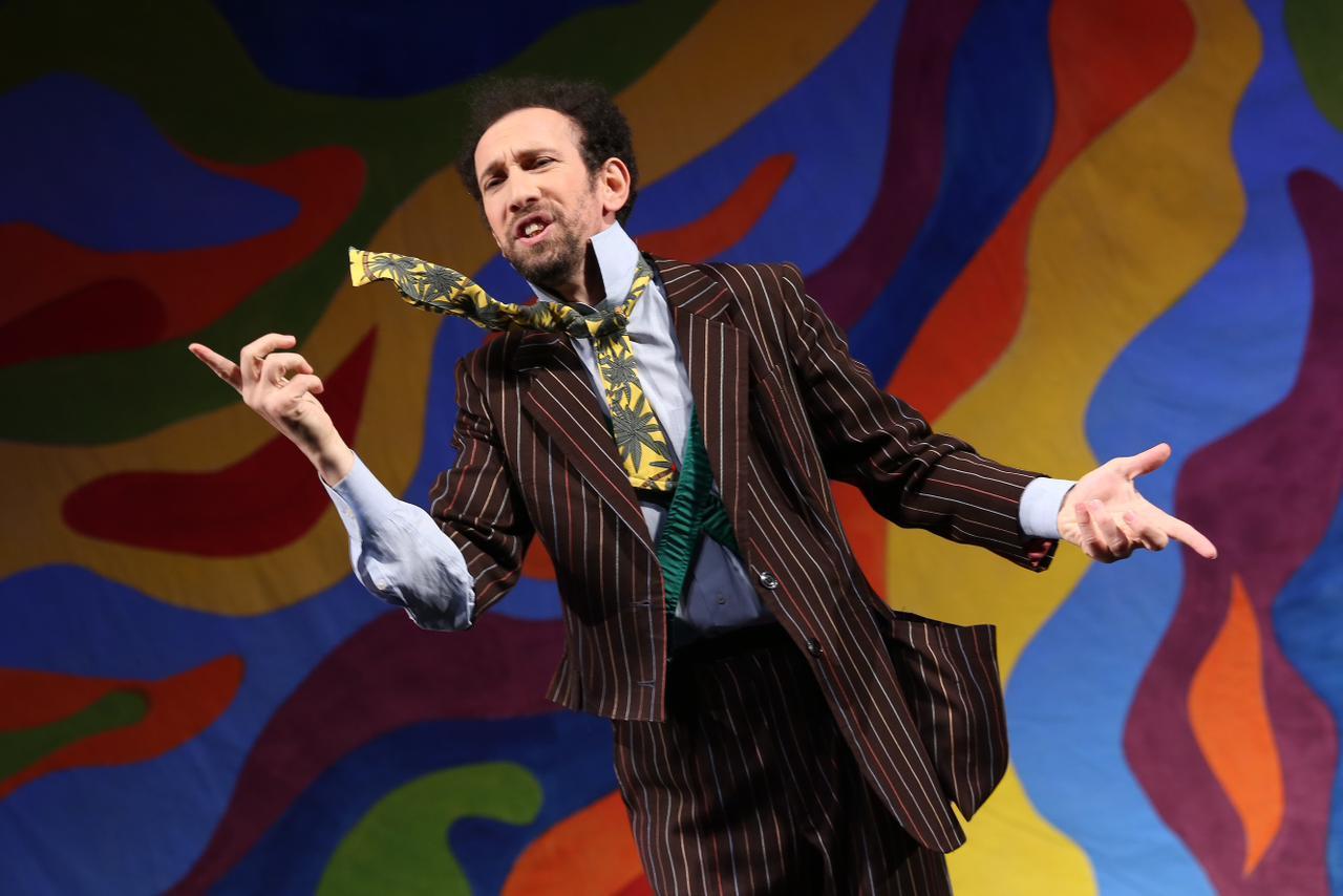 Премьера спектакля "Мэри Поппинс" в ТЮЗе