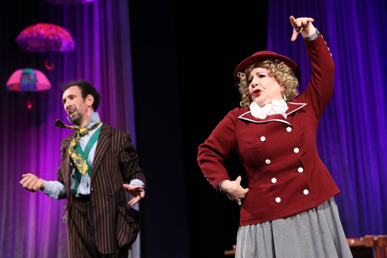 Премьера спектакля "Мэри Поппинс" в ТЮЗе