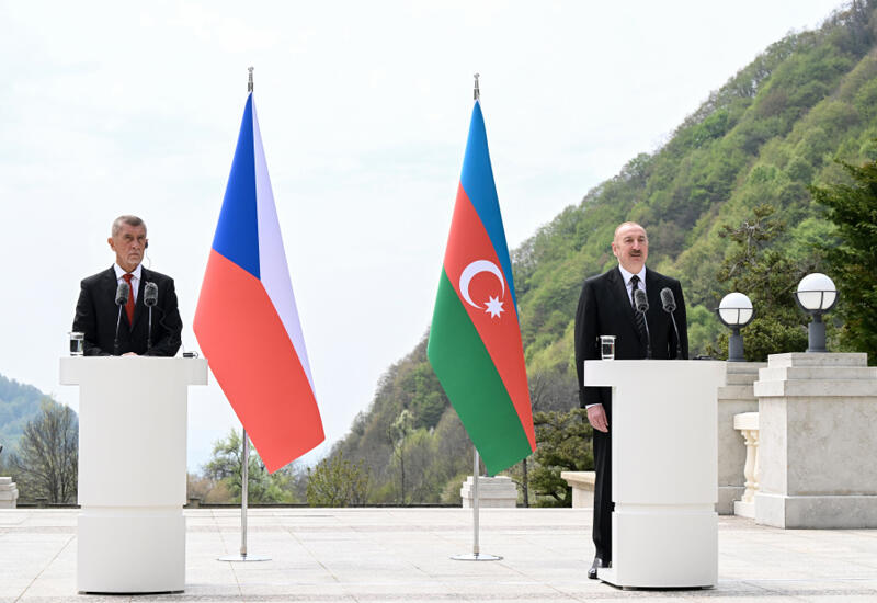 Prezident İlham Əliyev: Çexiyaya qonşu olan ölkələrə Azərbaycan təbii qaz ixrac edir