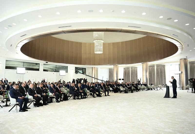 Азербайджан и Чехия подписали меморандумы по промышленному и инвестиционному сотрудничеству