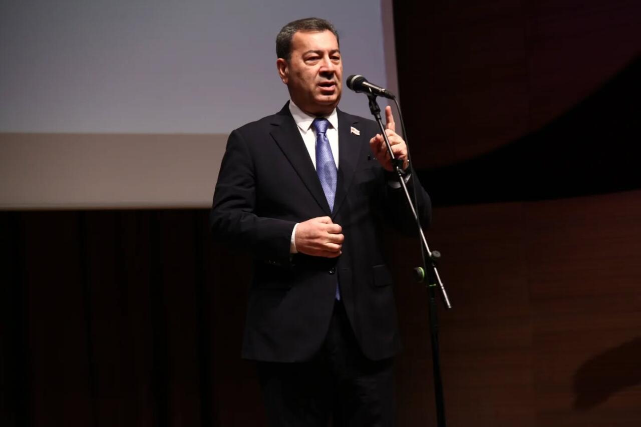 В Баку прошел юбилейный вечер Барата Вюсала