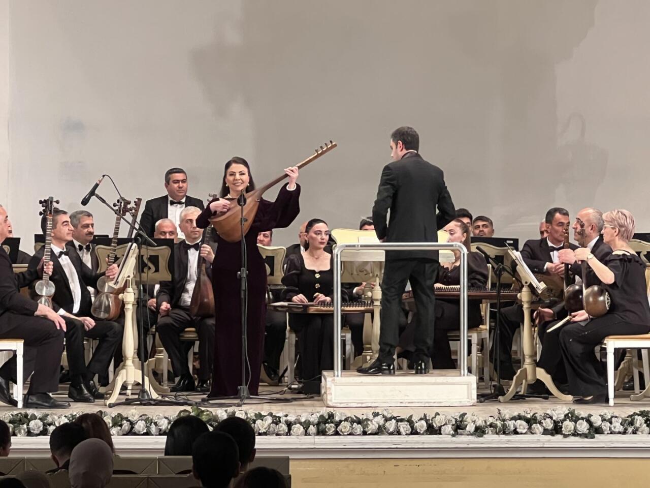 Праздник длиною в 90 лет - торжество азербайджанской музыки и танцев