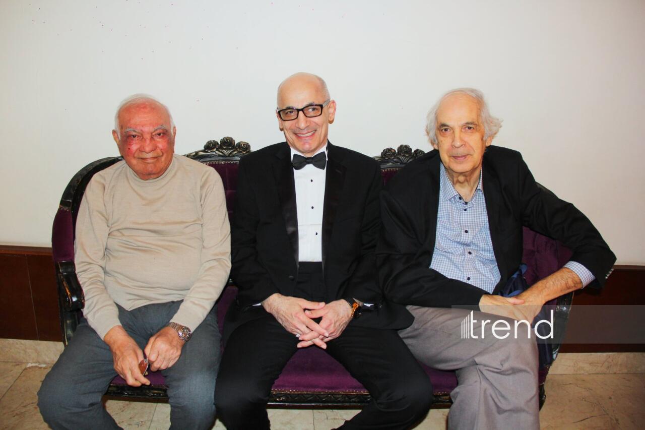 В Баку состоялась блестящая премьера спектакля "Дом Бернарды Альбы"