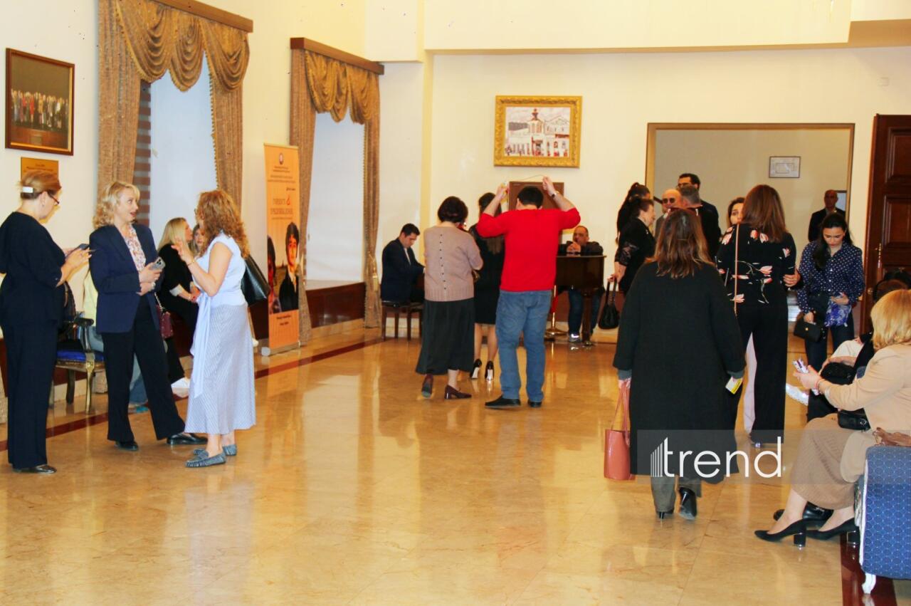 В Баку состоялась блестящая премьера спектакля "Дом Бернарды Альбы"