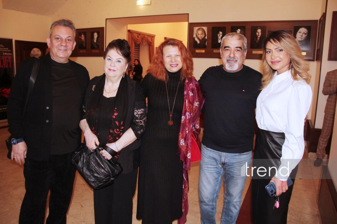 В Баку состоялась блестящая премьера спектакля "Дом Бернарды Альбы"