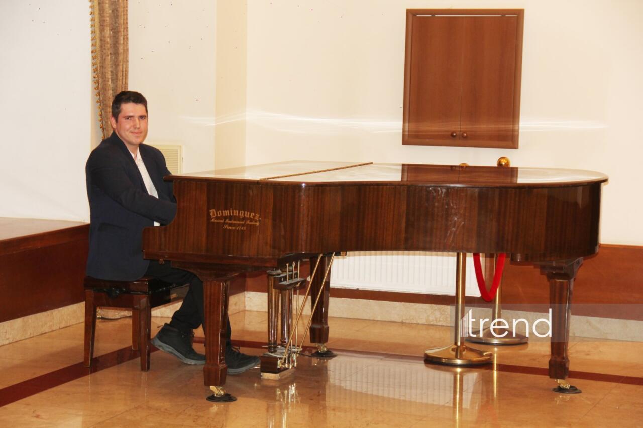 В Баку состоялась блестящая премьера спектакля "Дом Бернарды Альбы"