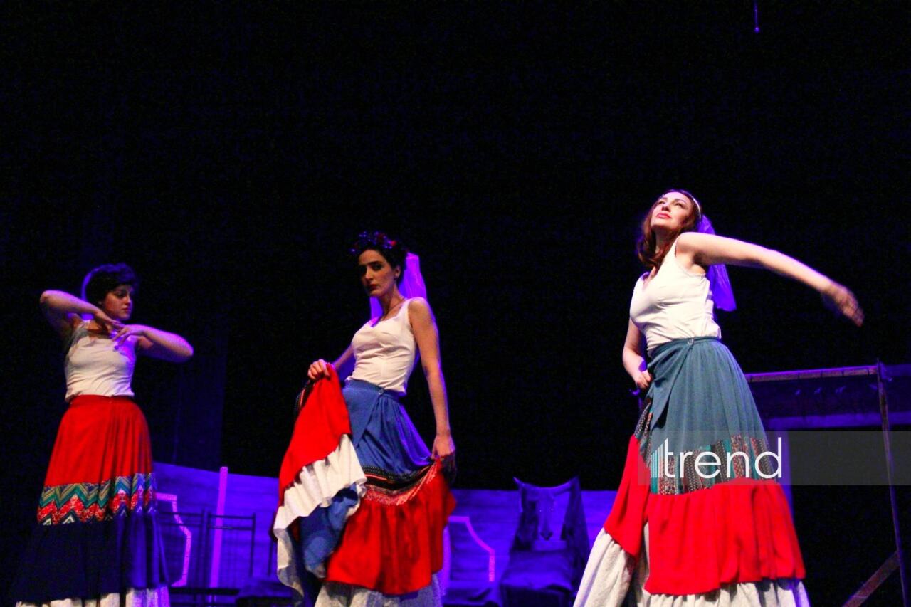 В Баку состоялась блестящая премьера спектакля "Дом Бернарды Альбы"