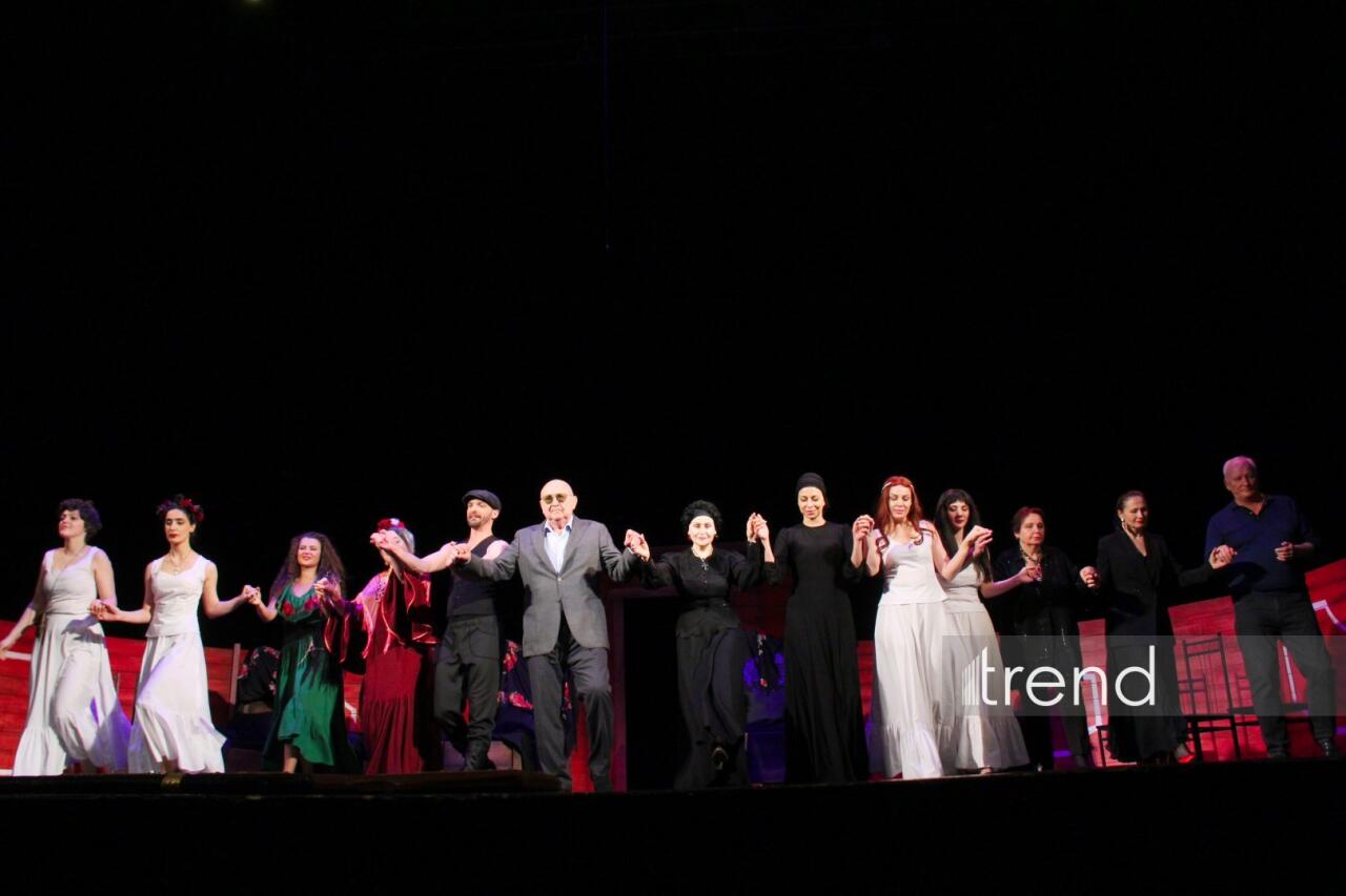 В Баку состоялась блестящая премьера спектакля "Дом Бернарды Альбы"