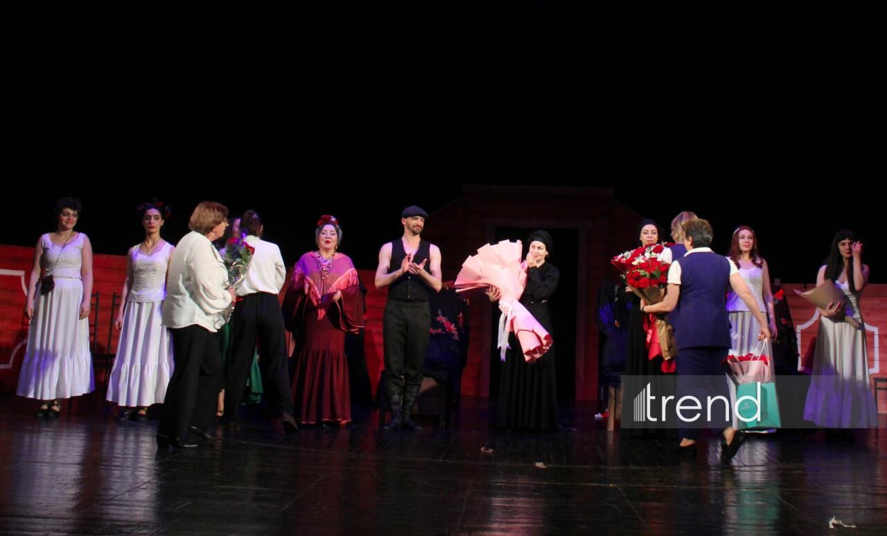 В Баку состоялась блестящая премьера спектакля "Дом Бернарды Альбы"