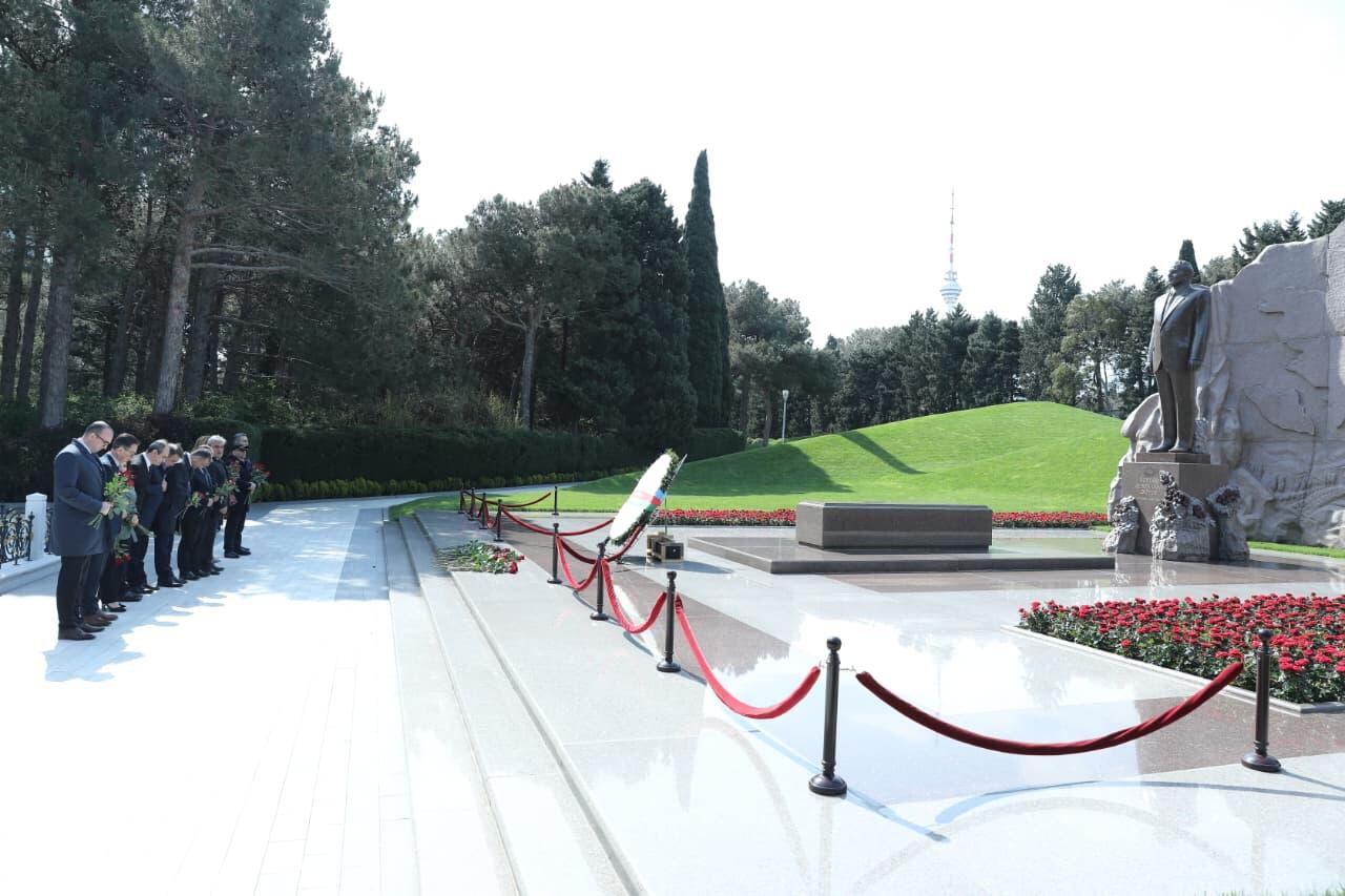 Səhiyyə Nazirliyinin rəhbərliyi akademik Zərifə Əliyevanın əziz xatirəsini böyük ehtiramla yad ediblər