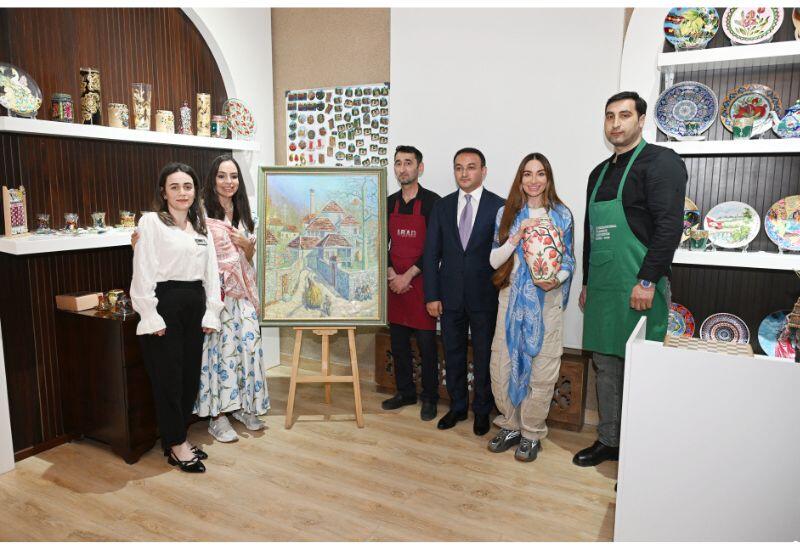 Leyla Əliyeva və Arzu Əliyeva Şəkidə “ABAD” Keramika və Tətbiqi Sənət Mərkəzi ilə tanış olublar