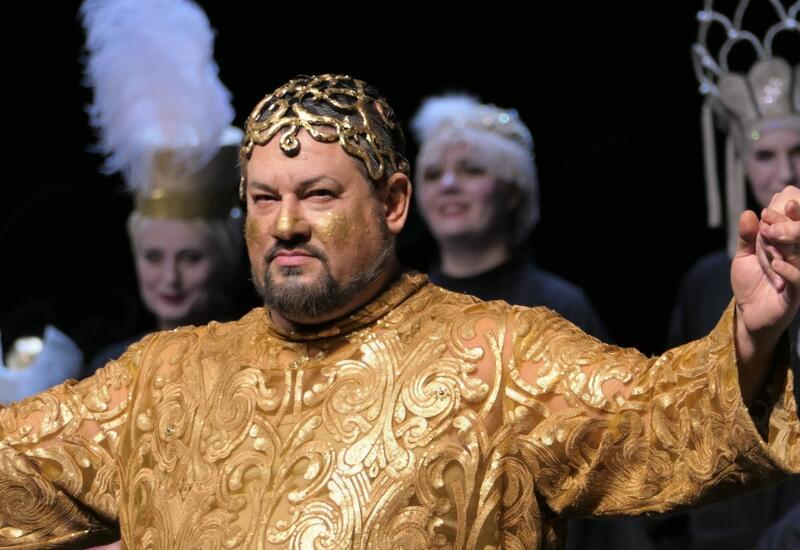 Народный артист Азербайджана Аваз Абдулла стал вавилонским царем в Германии