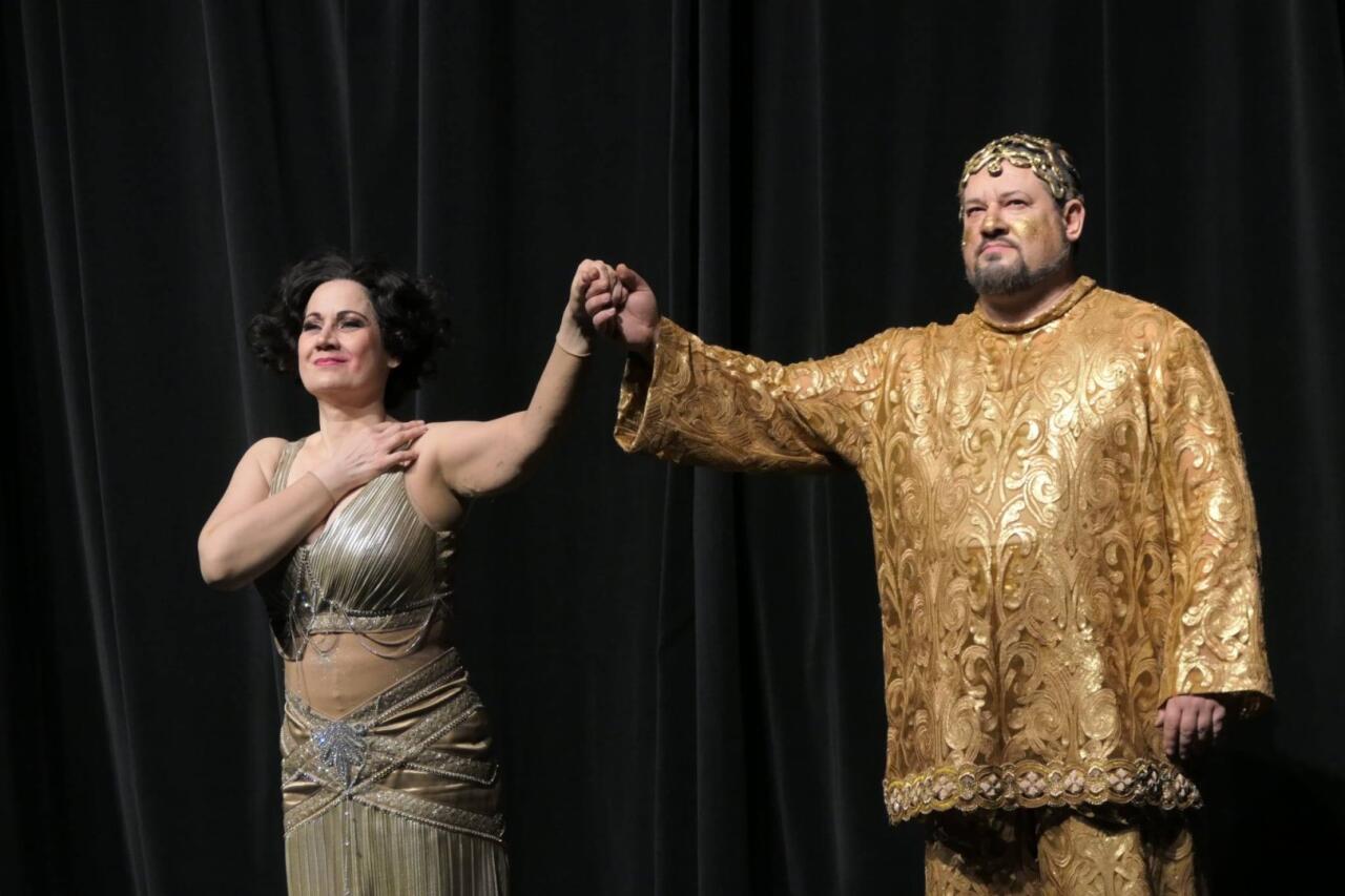 Народный артист Азербайджана Аваз Абдулла стал вавилонским царем в Германии