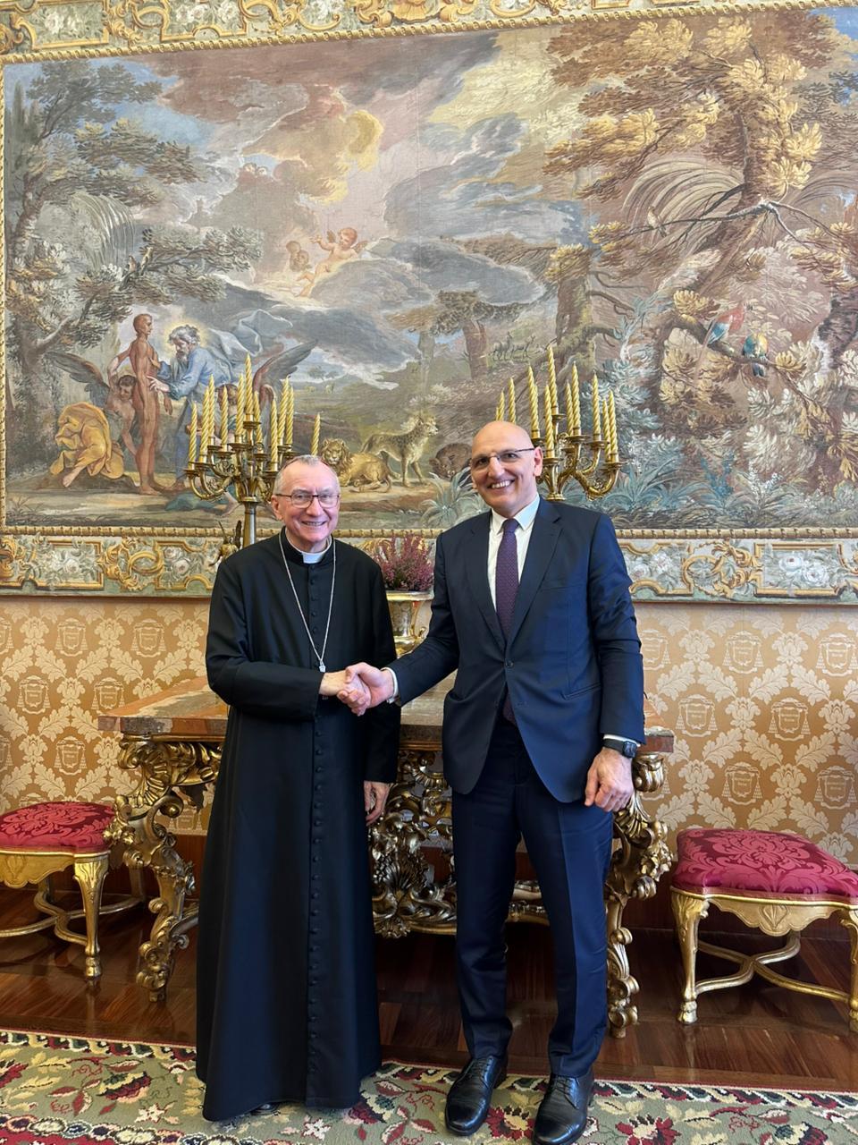 Эльчин Амирбеков встретился в Ватикане с представителями Святого Престола