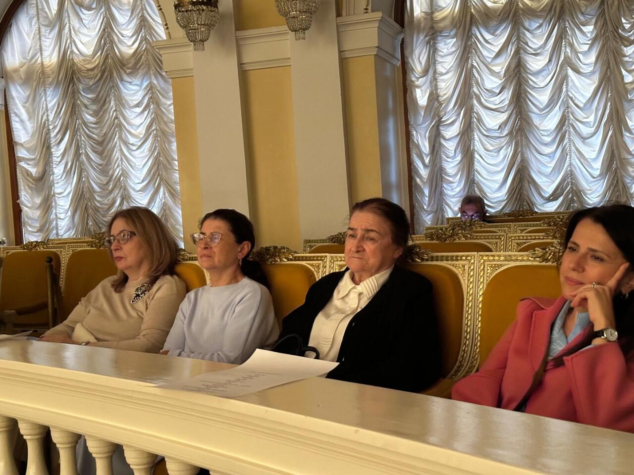 Страсти сицилийской деревни ожили в Баку - от любви до роковой развязки