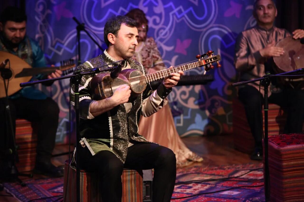 Как мугам хранит наш духовный код