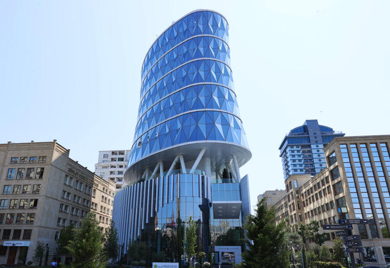 В Азербайджане расширяется круг лиц, которые могут быть таможенными перевозчиками