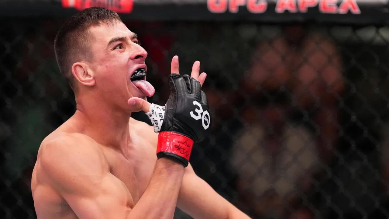 Стал известен соперник Рафаэля Физиева на турнире UFC в Баку