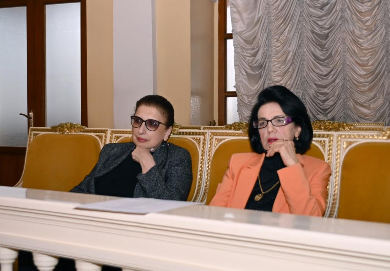 Малая Морская улица в Баку - путешествие сквозь музыку и эмоции