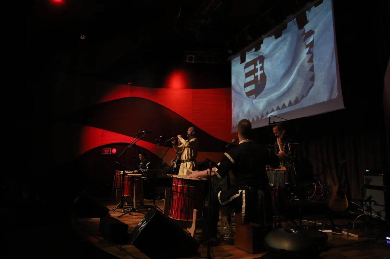 В Баку представили шоу на стыке культур и эпох