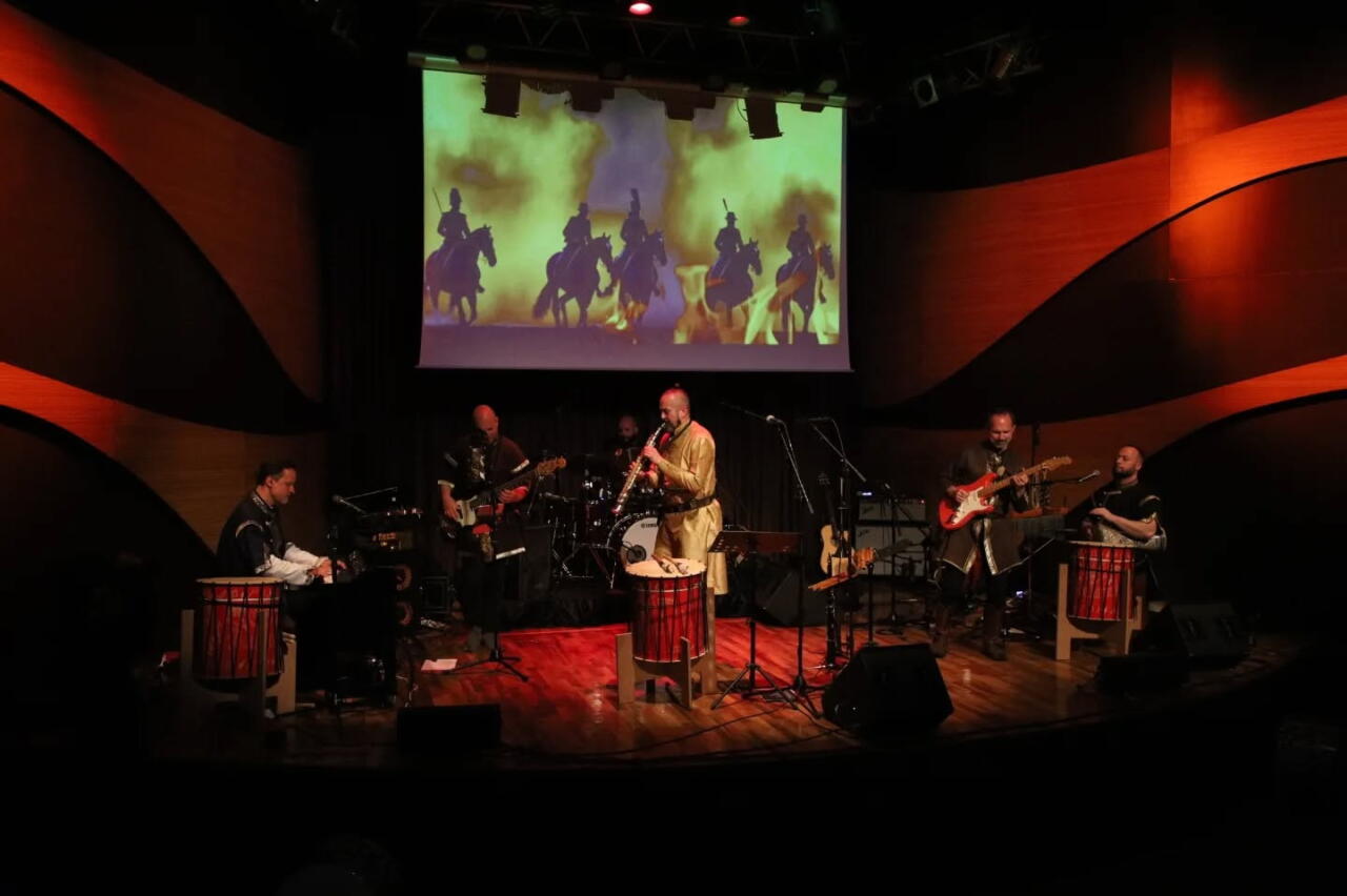 В Баку представили шоу на стыке культур и эпох