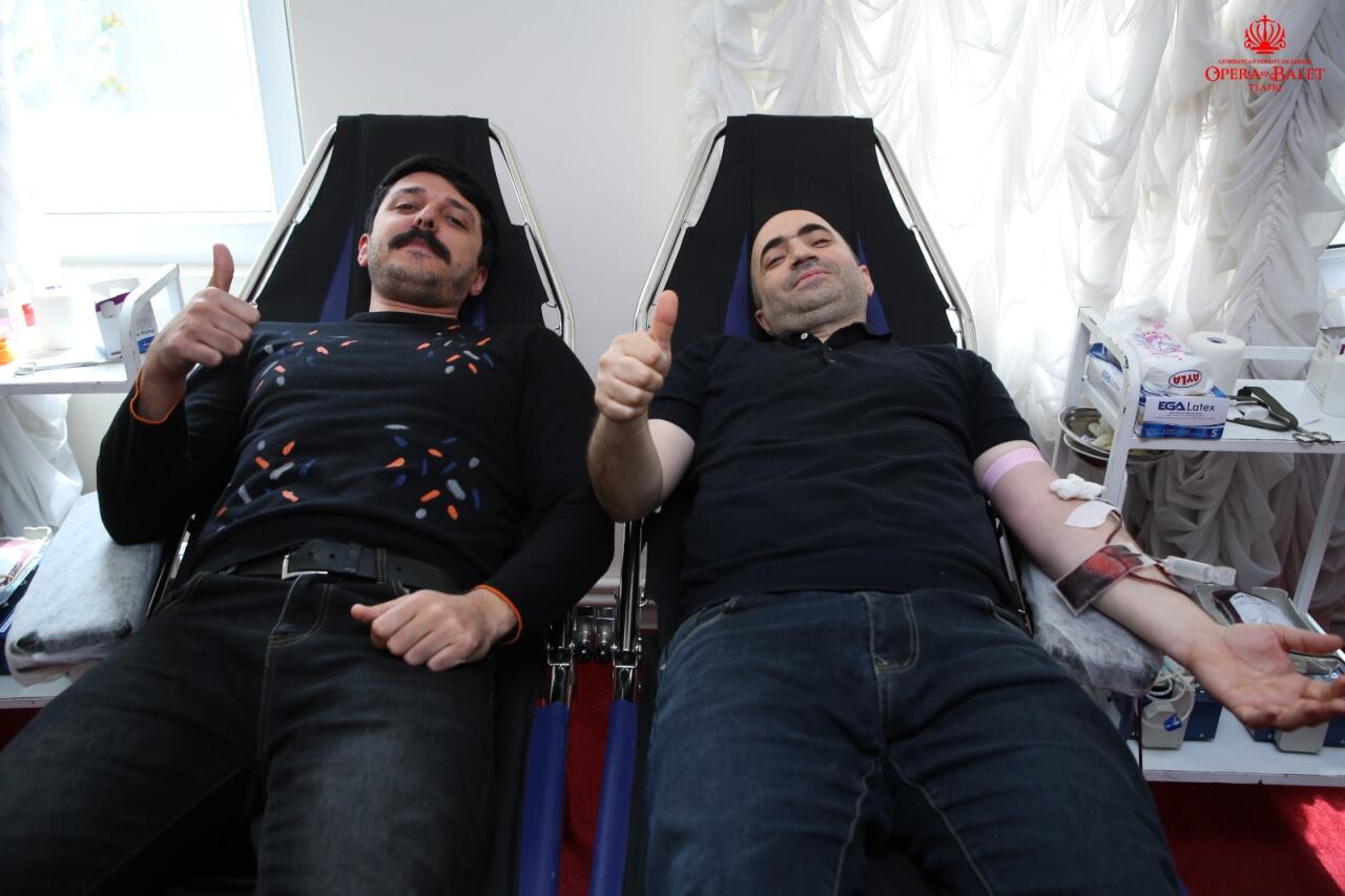 Азербайджанские актеры провели акцию во имя спасения жизней