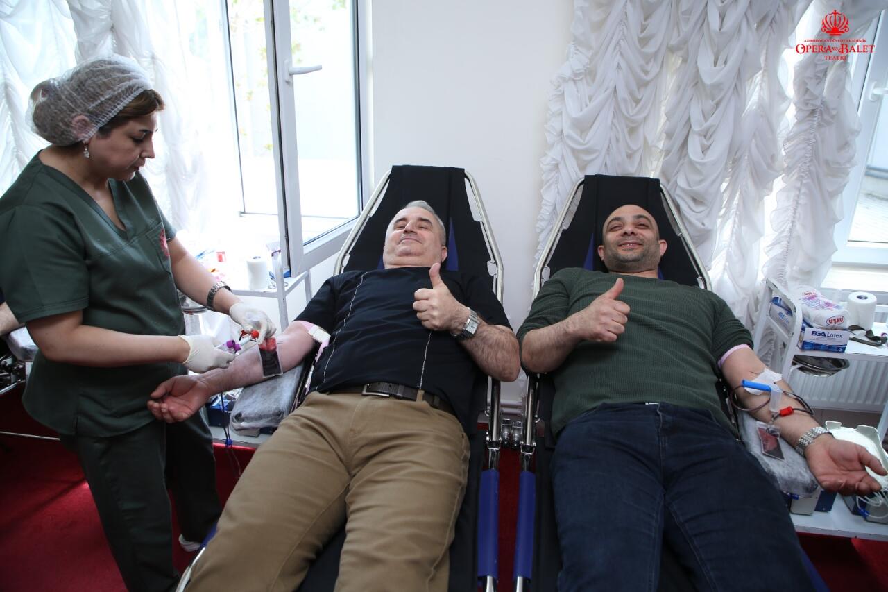 Азербайджанские актеры провели акцию во имя спасения жизней