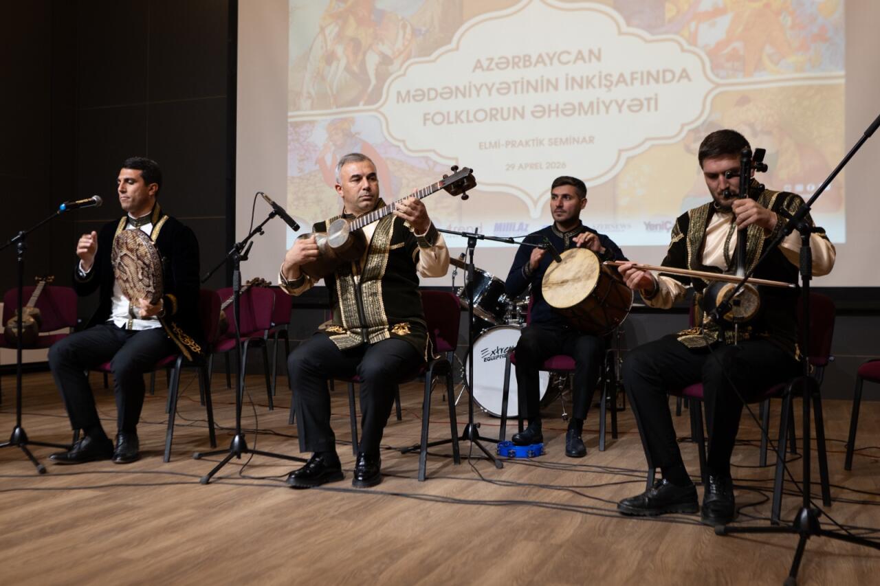 Гянджа стала площадкой для обсуждения сохранения фольклорного наследия
