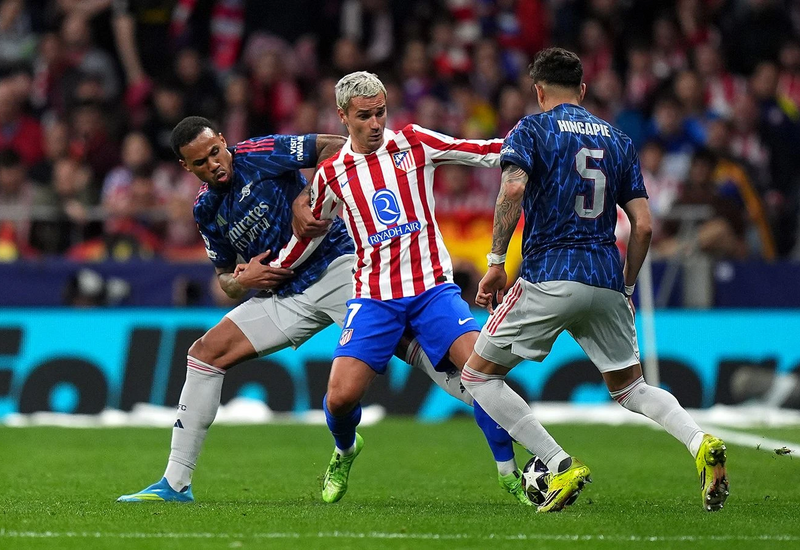 "Атлетико" и "Арсенал" сыграли вничью в первом полуфинале ЛЧ