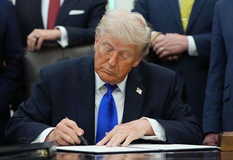 Трамп повысил пошлины на автомобили из ЕС