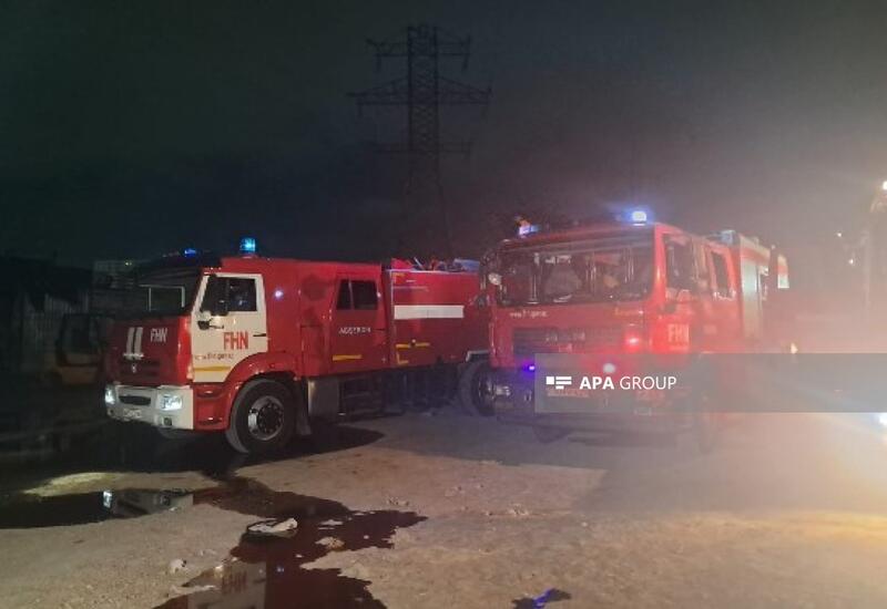 Пожар в торговом центре в Хырдалане