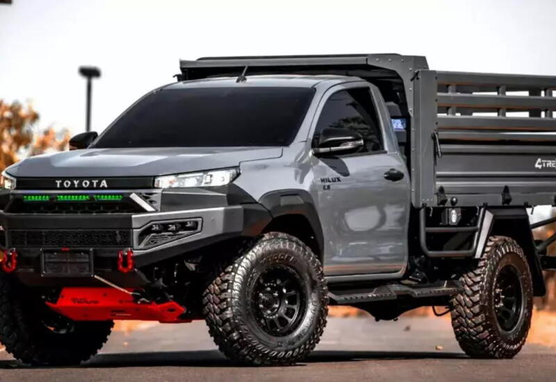 Тюнеры сделали из Toyota Hilux тяжелый самосвал