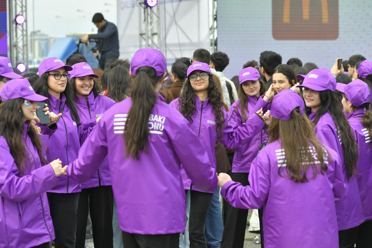 "Bakı Marafonu 2026"ın start və finişində konsert təşkil edilib