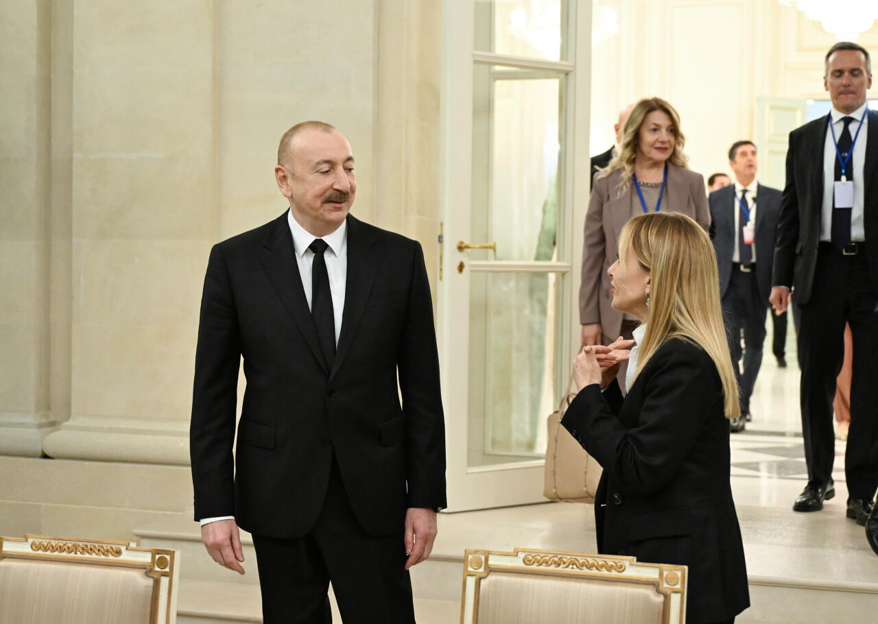 От имени Президента Ильхама Алиева дан рабочий ужин в честь Председателя Совета министров Италии