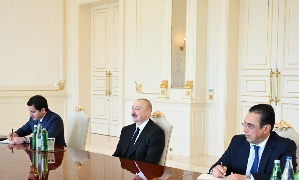 Президент Ильхам Алиев принял генсека Межпарламентского союза