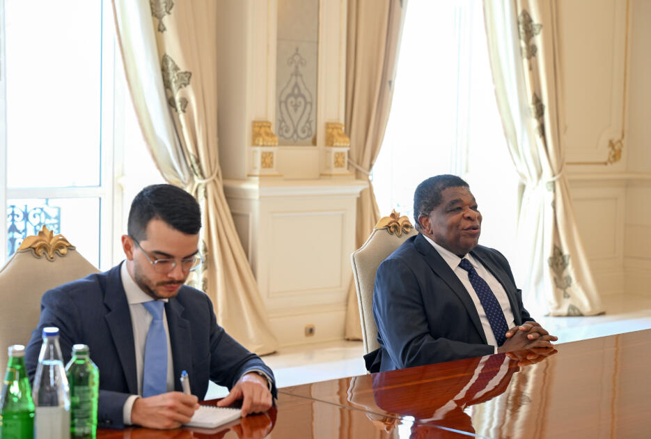 Президент Ильхам Алиев принял генсека Межпарламентского союза
