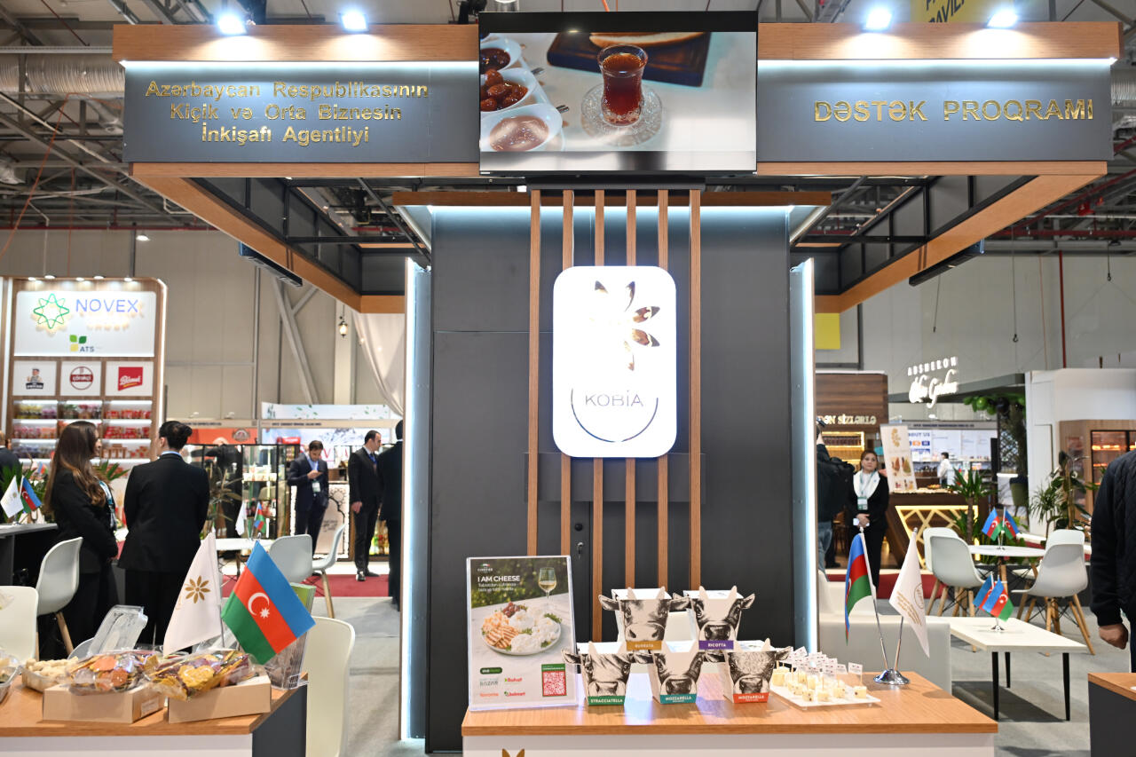 Prezident İlham Əliyev və Birinci xanım Mehriban Əliyeva 19-cu “Caspian Agro Week” və 31-ci “InterFood Azerbaijan” sərgiləri ilə tanış olublar