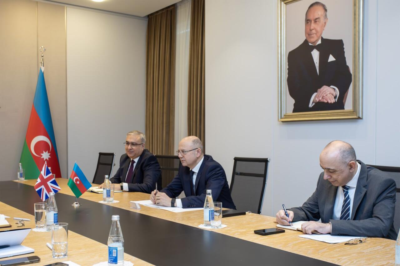 Баку и Лондон укрепляют сотрудничество в энергетической сфере
