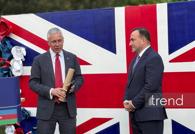 Вице-президенту bp и директору British Council вручены почетные награды Великобритании