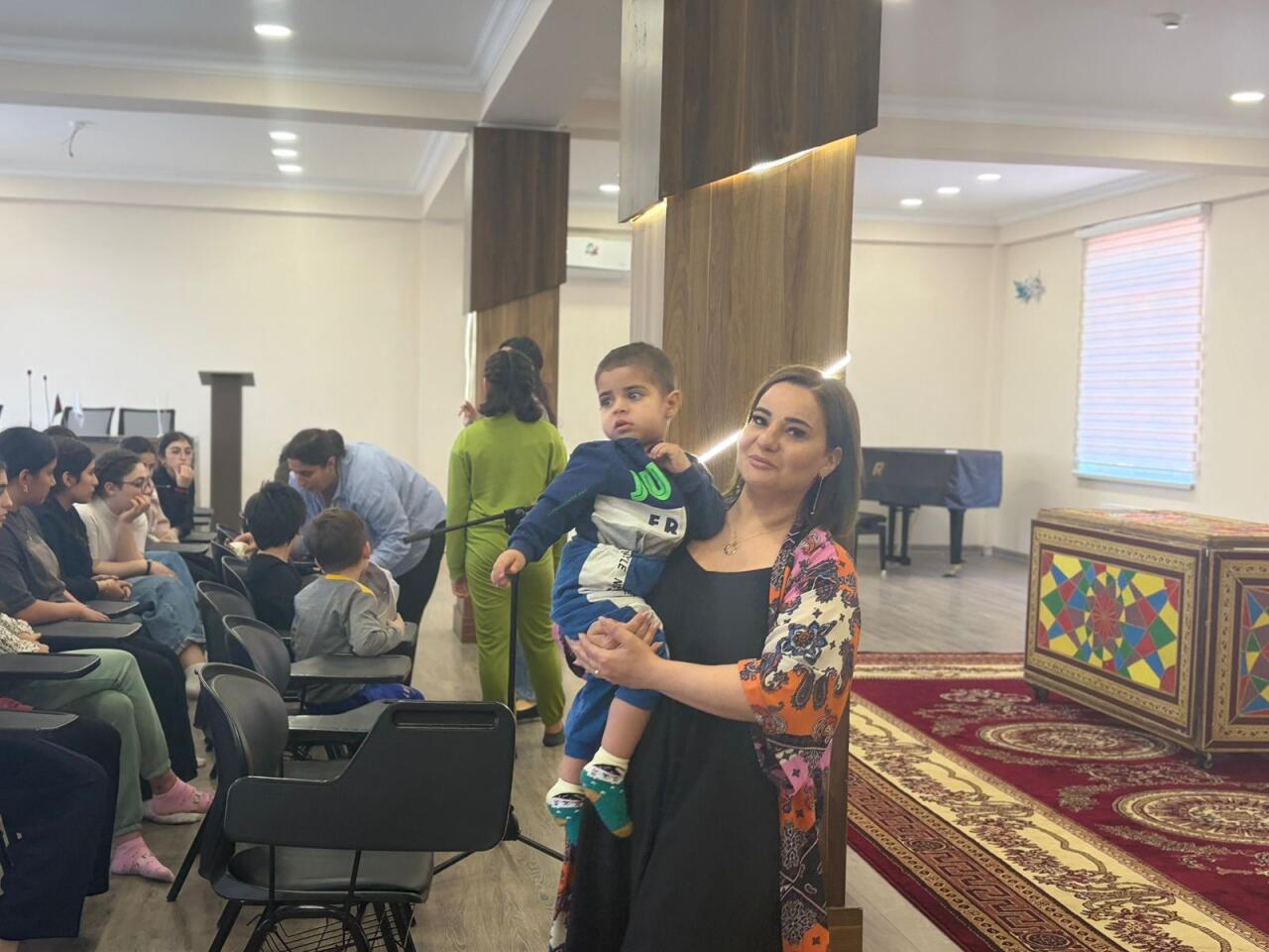 Азербайджанские кукольники поддержали воспитанников детского центра