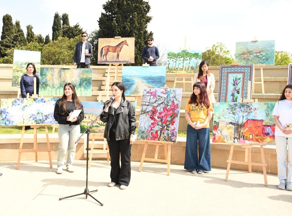 Mərkəzi Nəbatat bağında gənc rəssamların sərgisi keçirilib